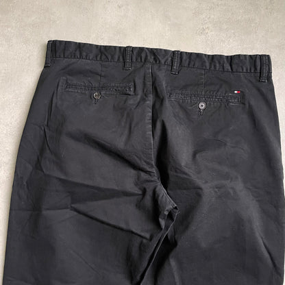 Tommy Hilfiger fekete chinonadrág