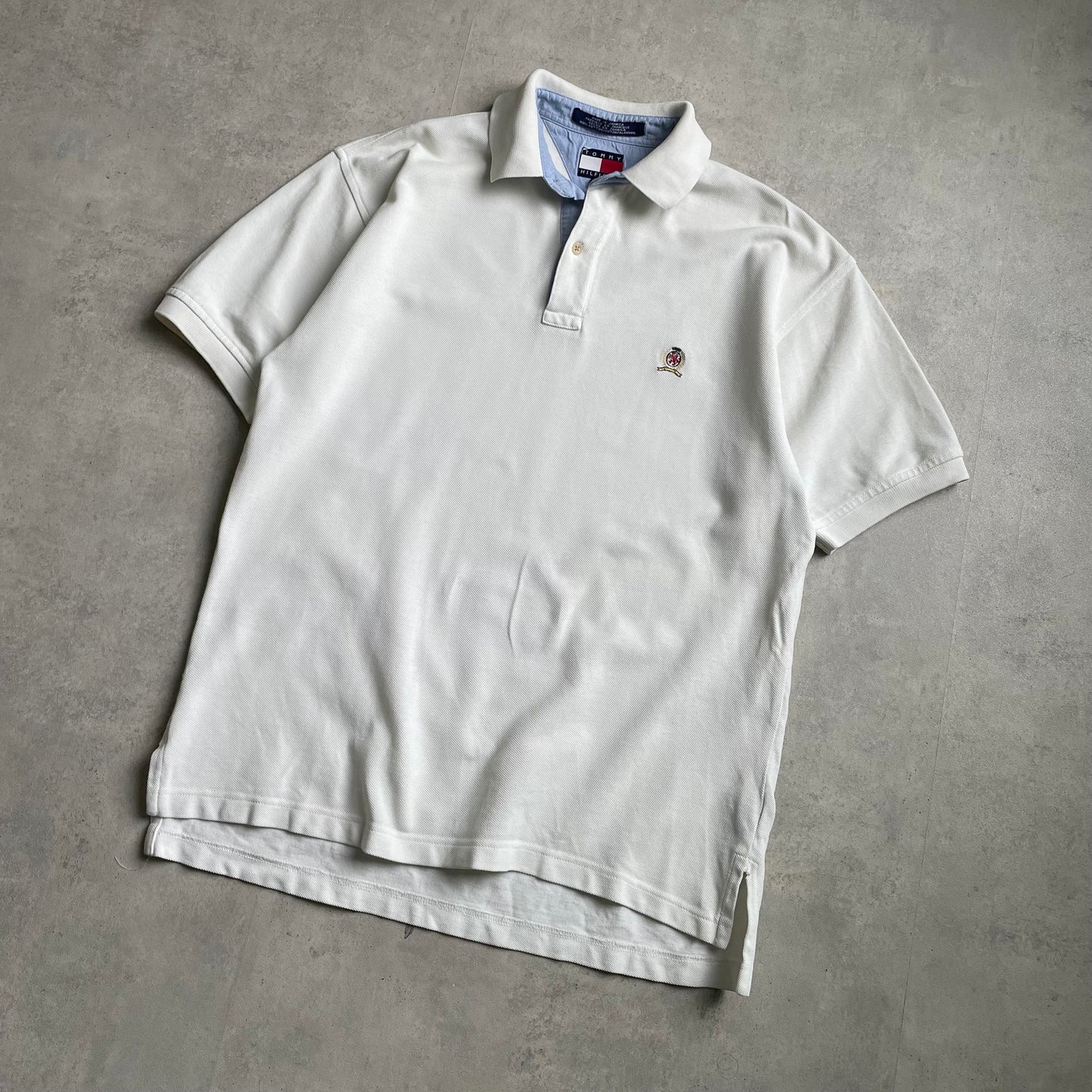 Tommy Hilfiger nagy logós fehér pólóing