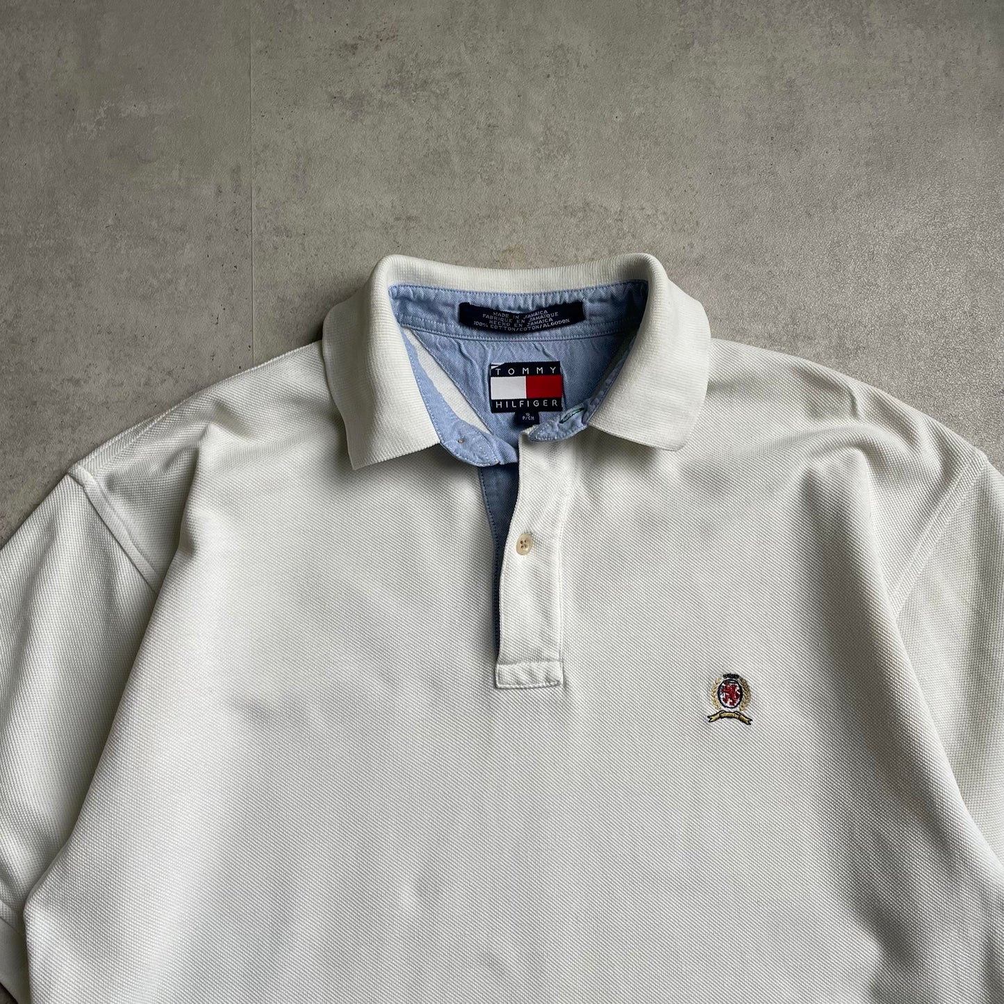 Tommy Hilfiger nagy logós fehér pólóing