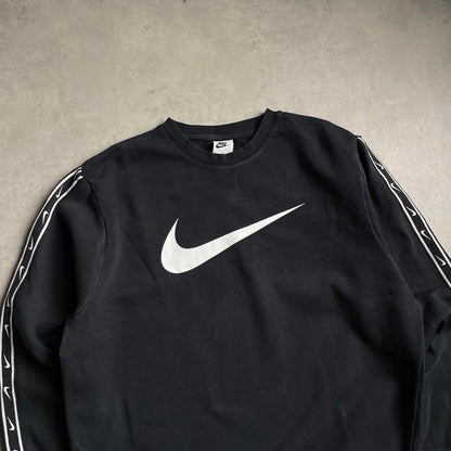 Nike fekete mini swoosh crewneck