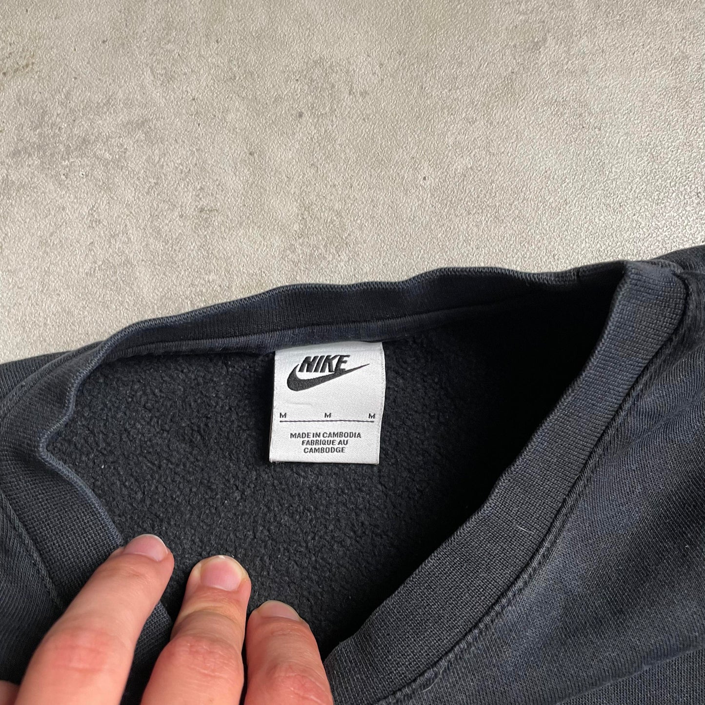 Nike fekete mini swoosh crewneck