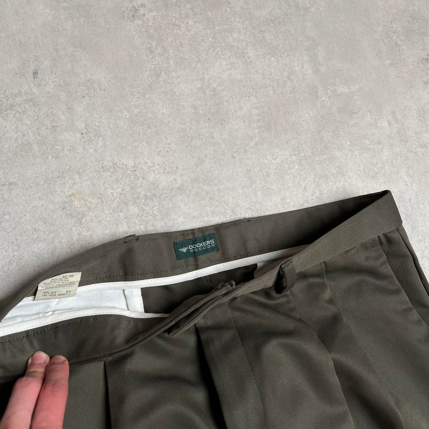 Dockers khakizöld öltönynadrág