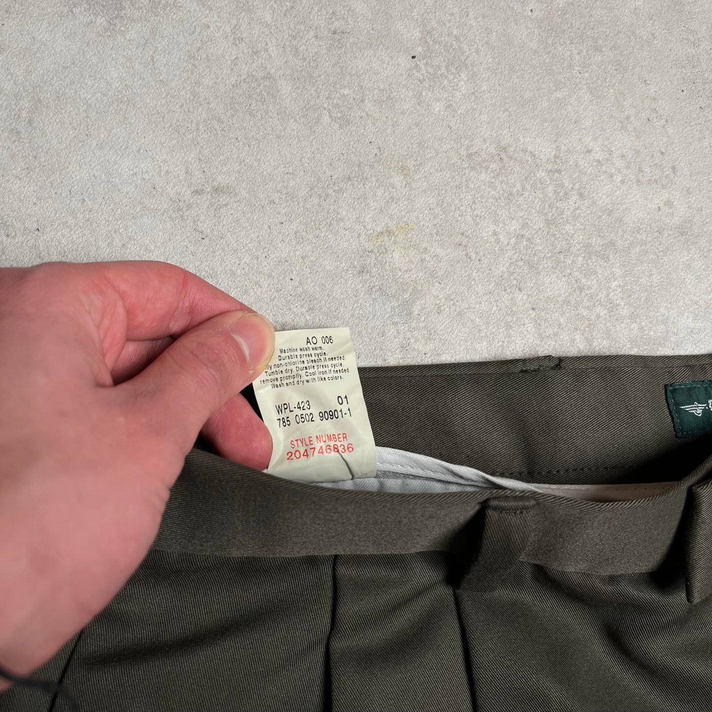 Dockers khakizöld öltönynadrág