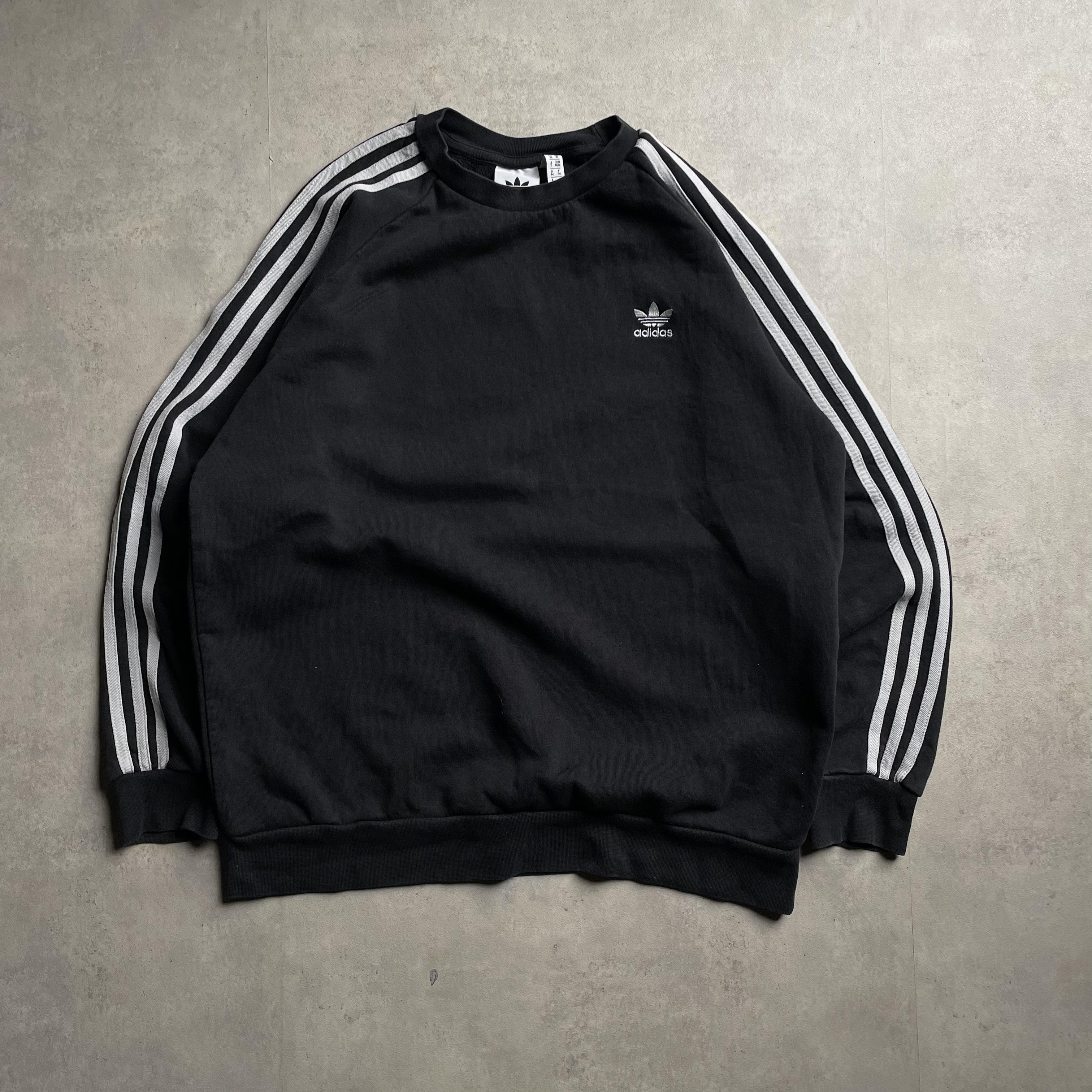 Adidas fekete crewneck