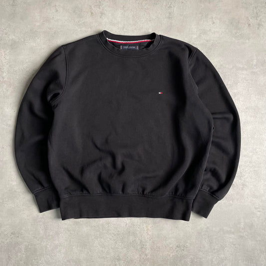 Tommy Hilfiger fekete környakú pulóver