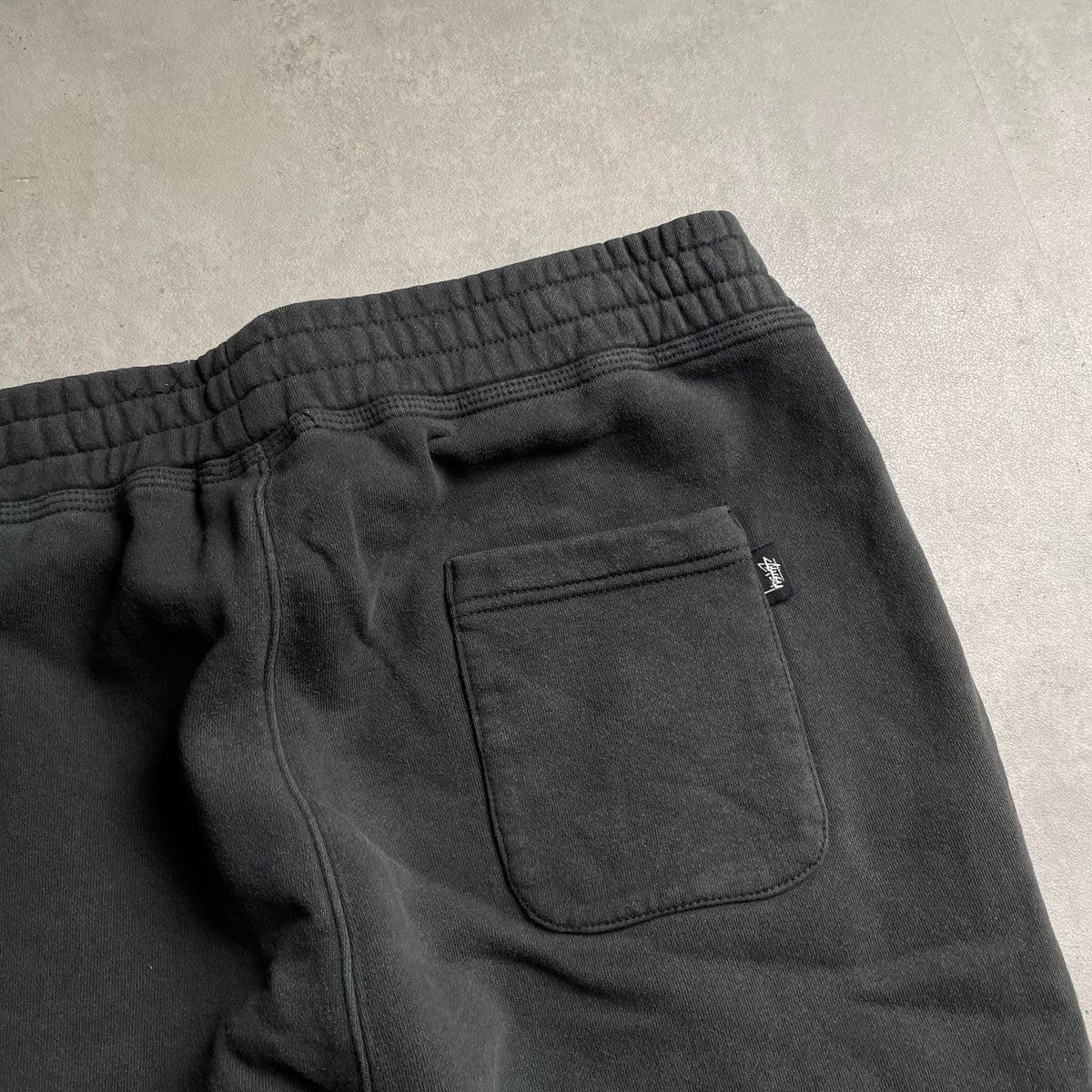 Stüssy fekete melegítőnadrág