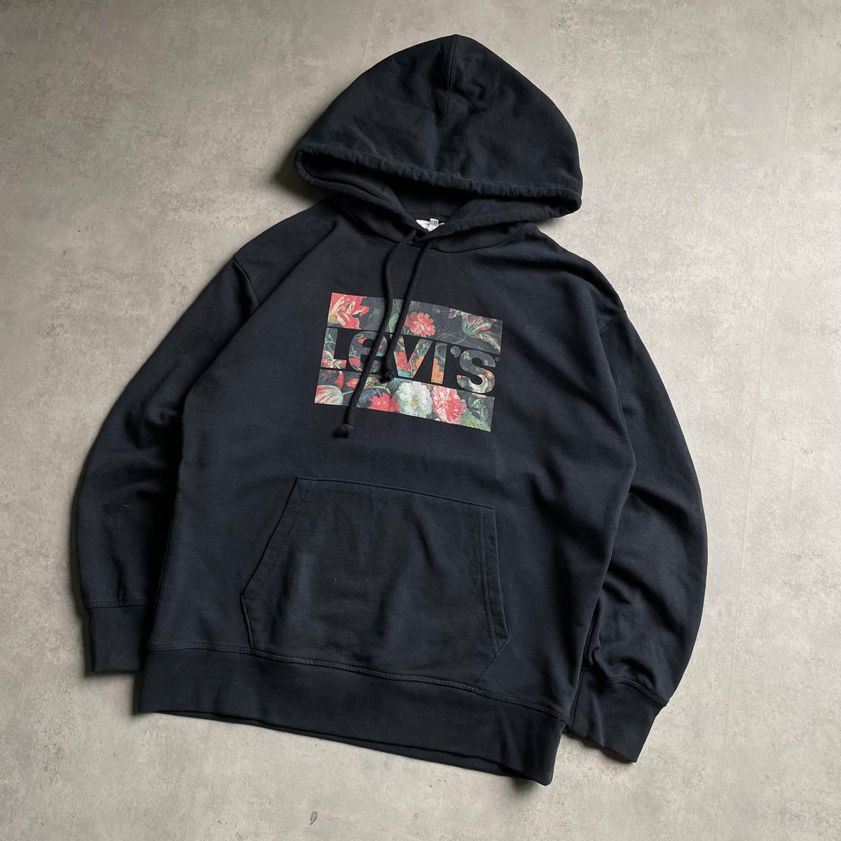 Levi's virágmintás big logo hoodie