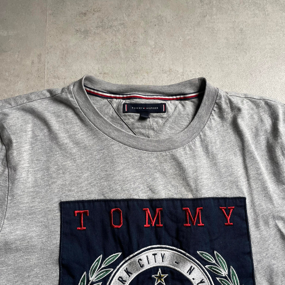 Tommy Hilfiger graphic póló