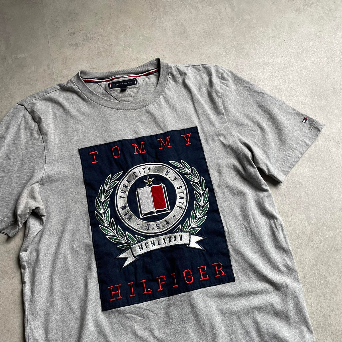 Tommy Hilfiger graphic póló
