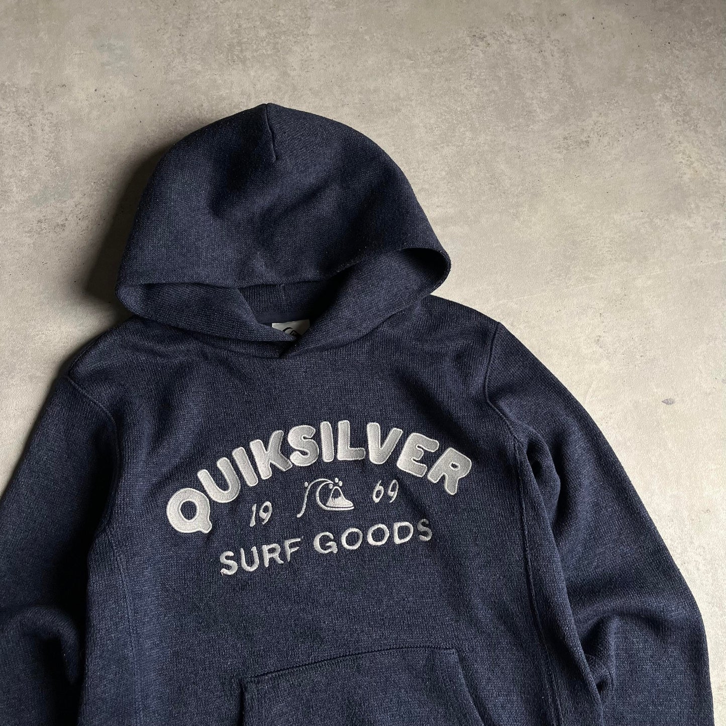 Quicksilver sötétkék kötött kapucnis pulóver