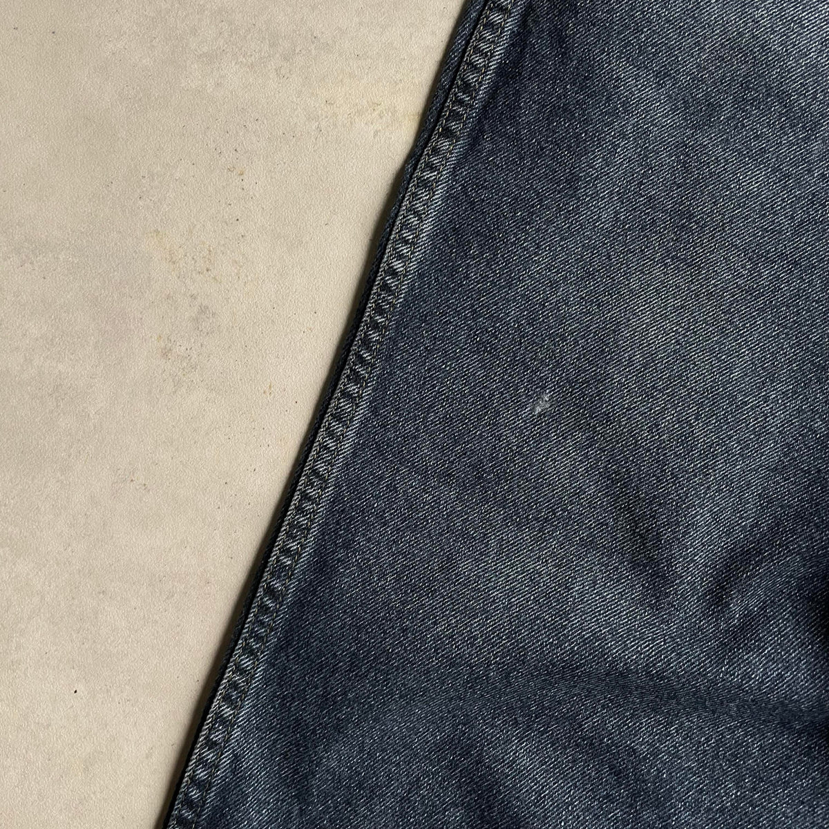 Wrangler sötétkék straight fit farmernadrág