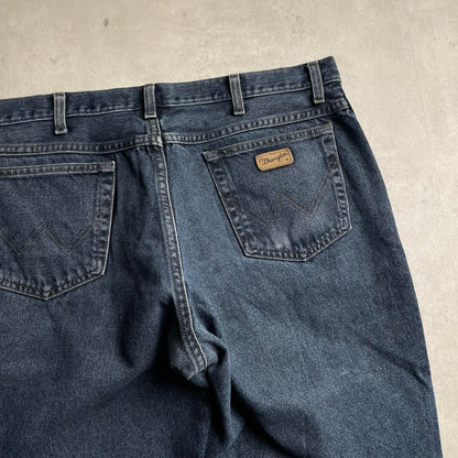 Wrangler sötétkék straight fit farmernadrág