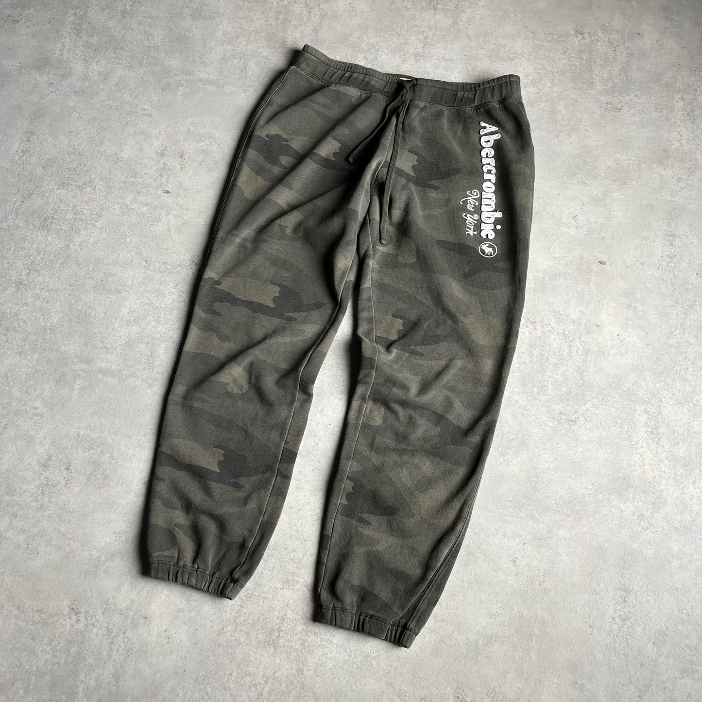 Vintage Abercrombie & Fitch camo melegítőnadrág