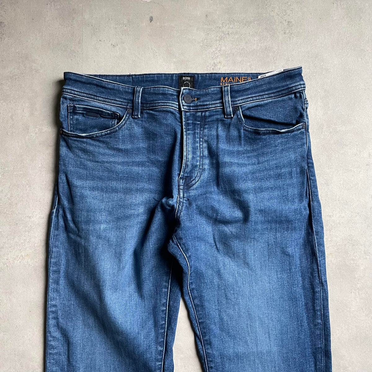 Hugo Boss Maine Regular fit farmernadrág