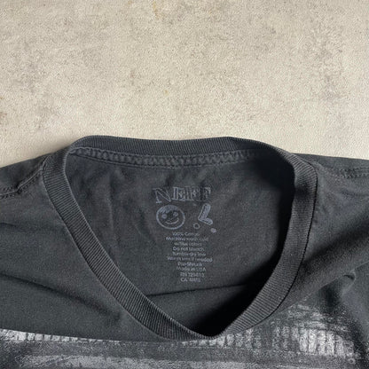 Guess v-nyakú póló