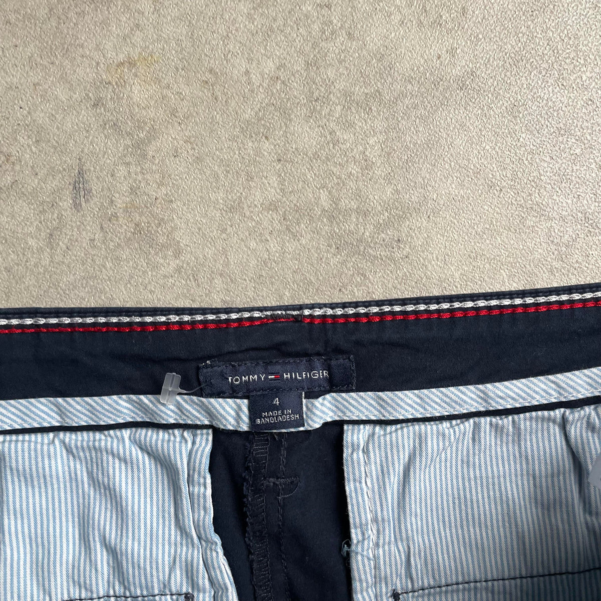 Tommy Hilfiger sötétkék chinonadrág