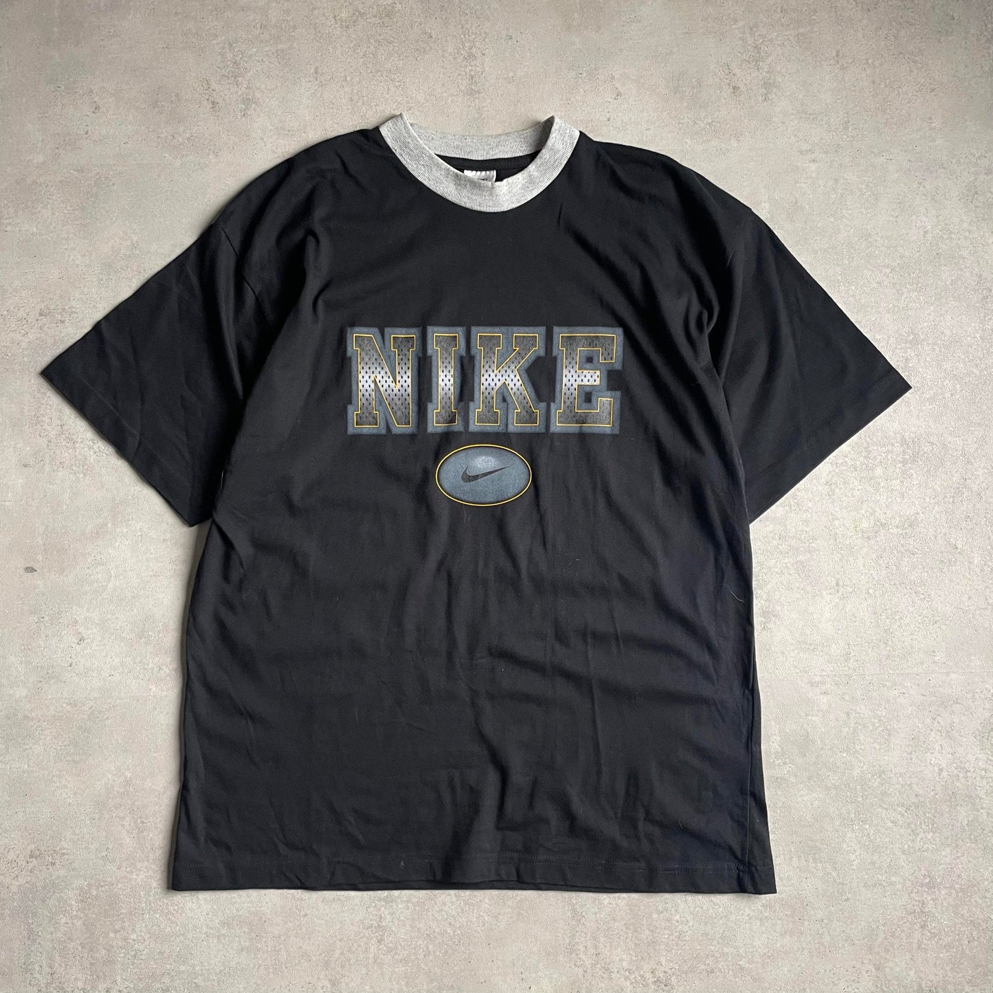 Vintage 90's Nike spellout póló