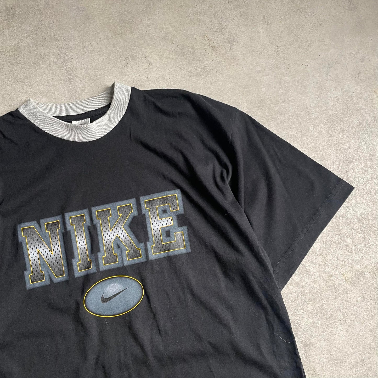 Vintage 90's Nike spellout póló