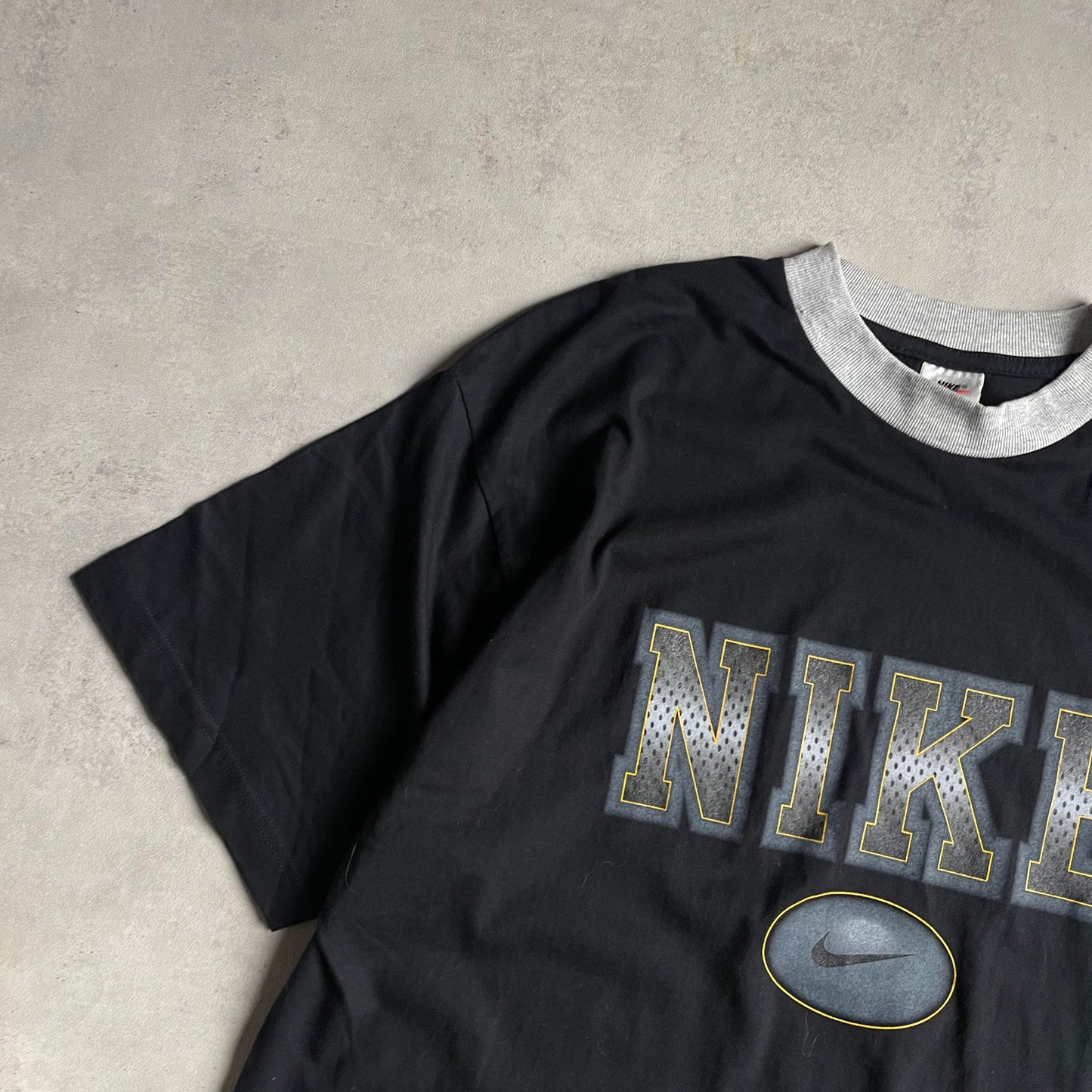 Vintage 90's Nike spellout póló