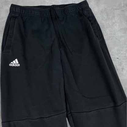 Adidas fekete oldallogós melegítőnadrág