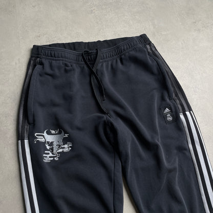 Adidas x Real Madrid Chinese New Year melegítőnadrág
