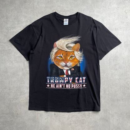 Trumpy cat graphic póló