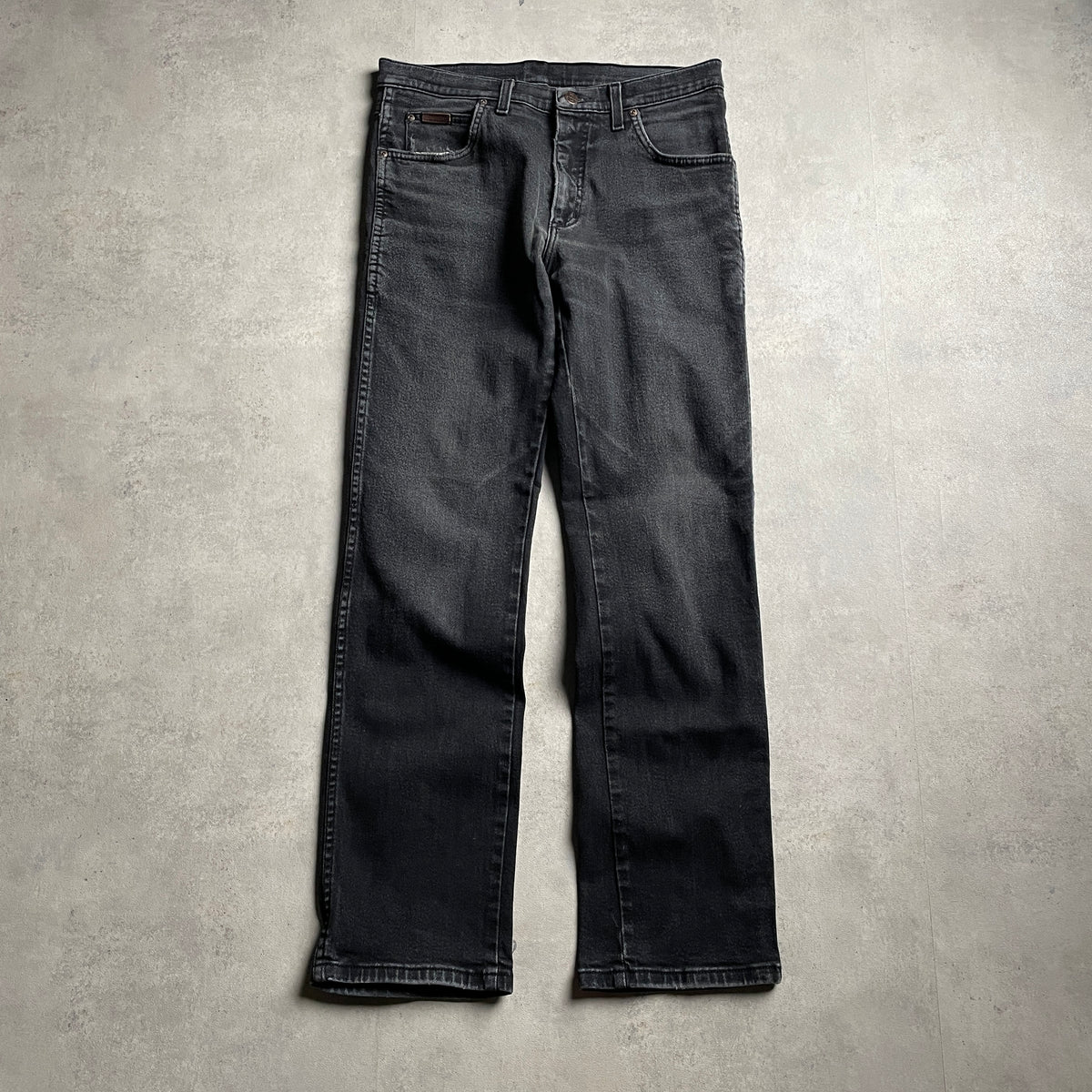 Wrangler sötétszürke farmernadrág