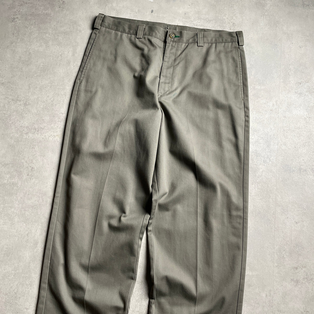 Tommy Hilfiger khaki színű öltönynadrág