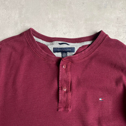 Tommy Hilfiger gombos környakú pulóver