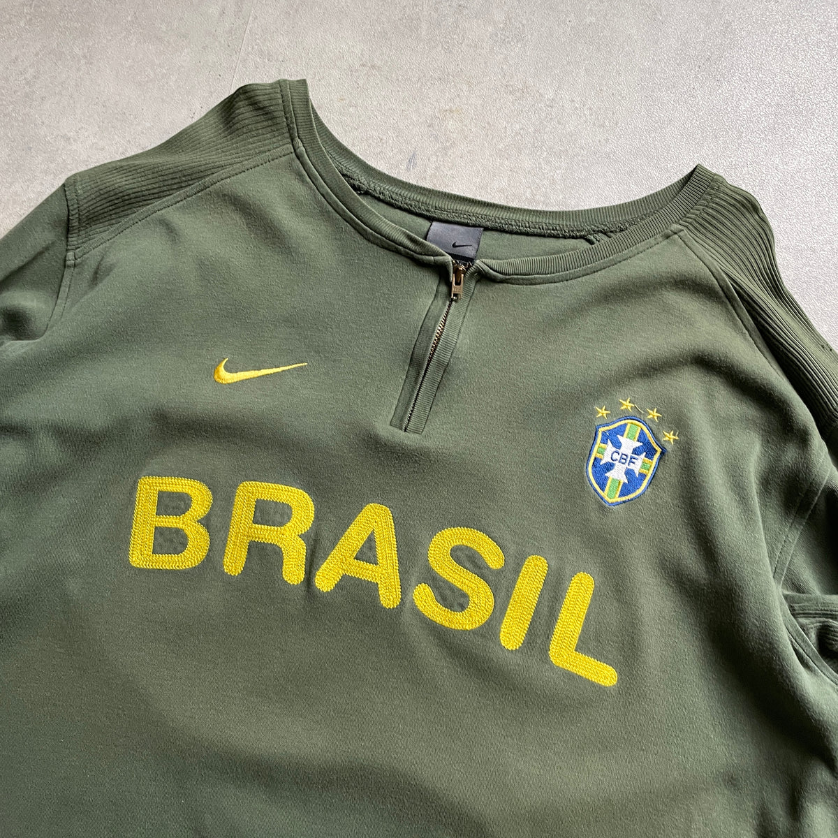 Nike Brasil cipzáros pulóver
