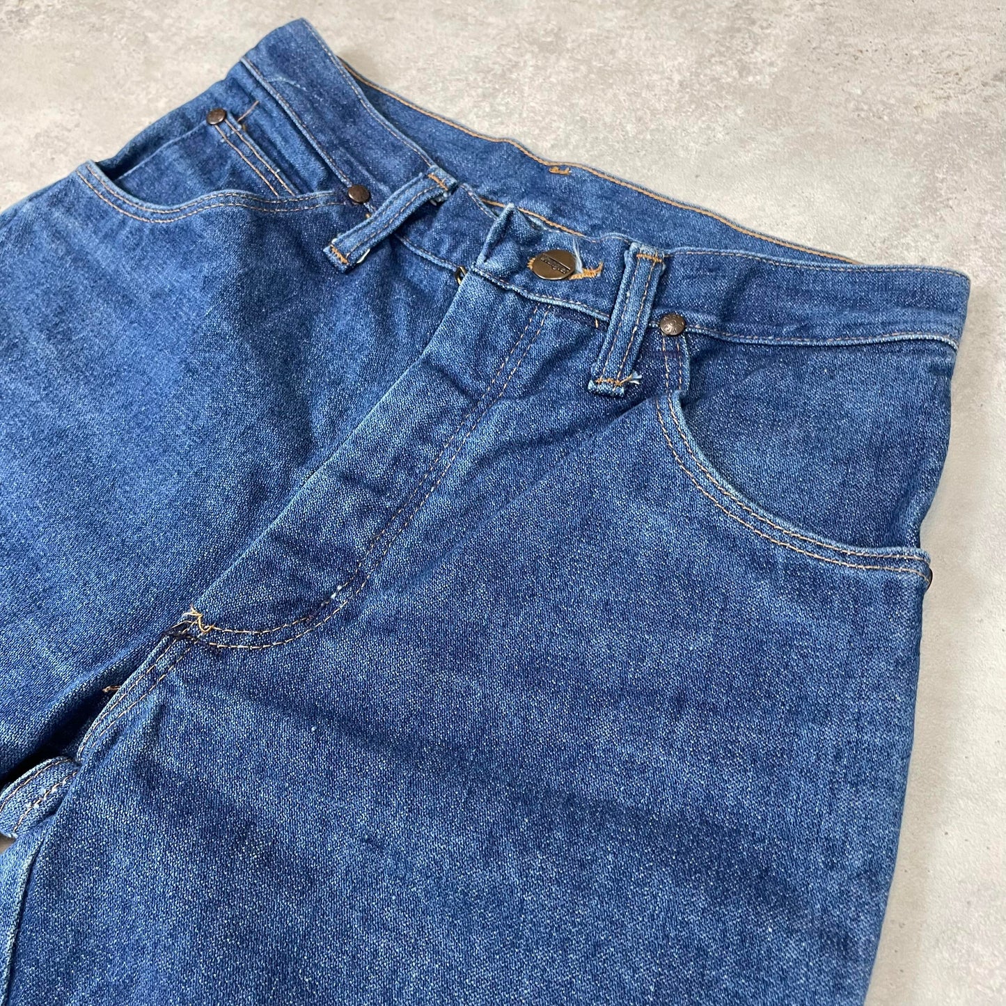Wrangler kék szűkített szárú farmenadrág