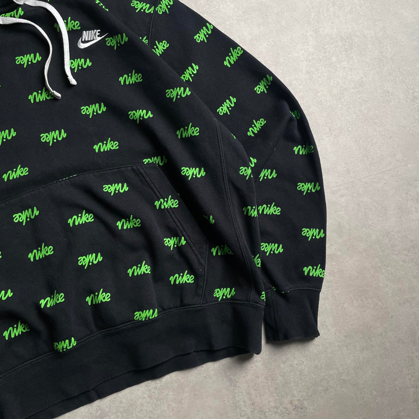 Nike fekete signage club logo hoodie