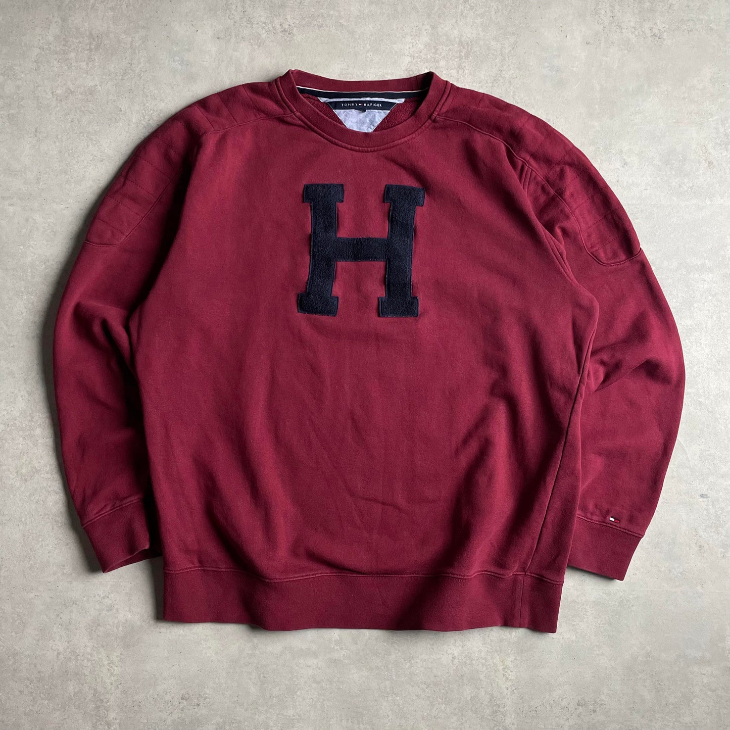 Tommy Hilfiger bordó crewneck