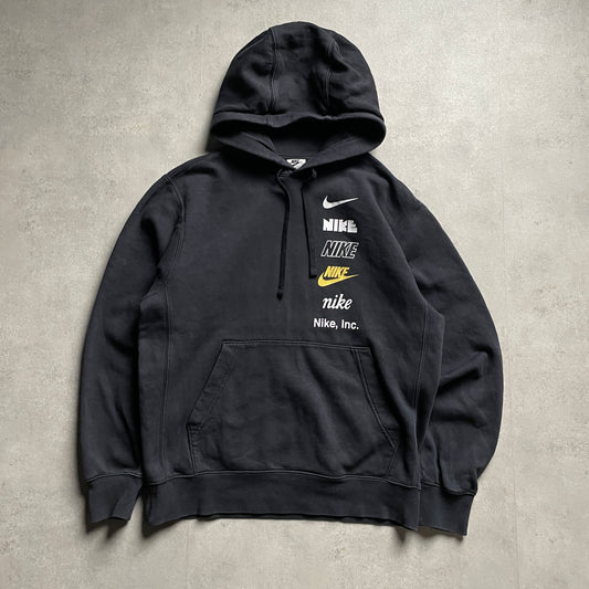 Nike fekete multilogo hoodie