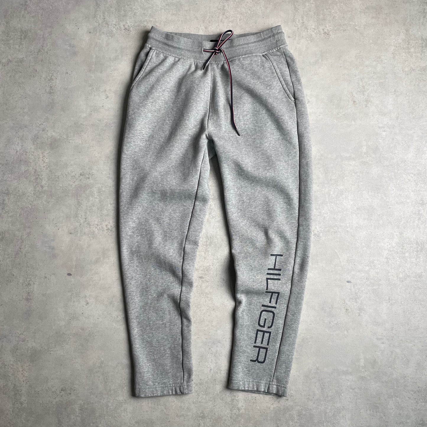 Tommy Hilfiger szürke melegítőnadrág