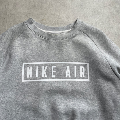 Nike szürke big logo crewneck