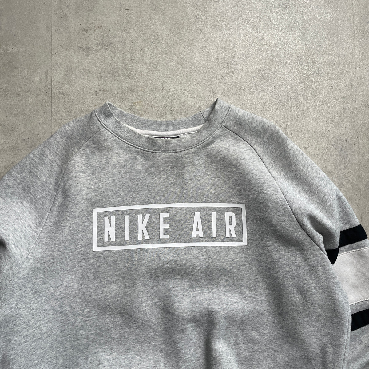 Nike szürke big logo crewneck