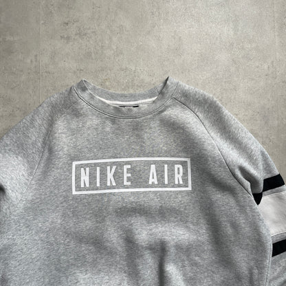 Nike szürke big logo crewneck