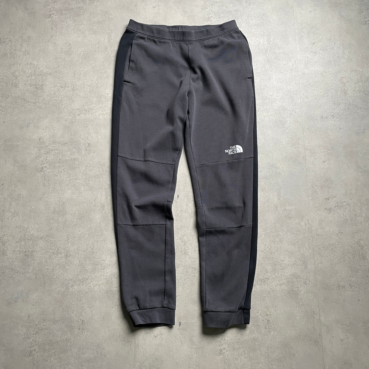The North Face szürke melegítőnadrág