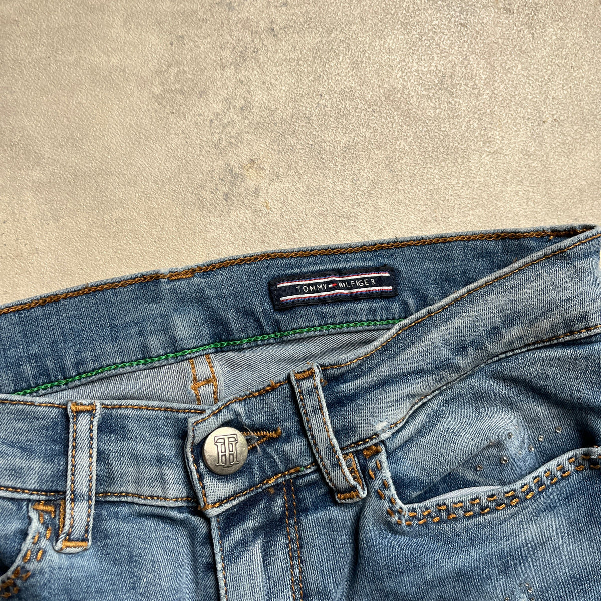 Tommy Hilfiger strasszos skinny farmernadrág