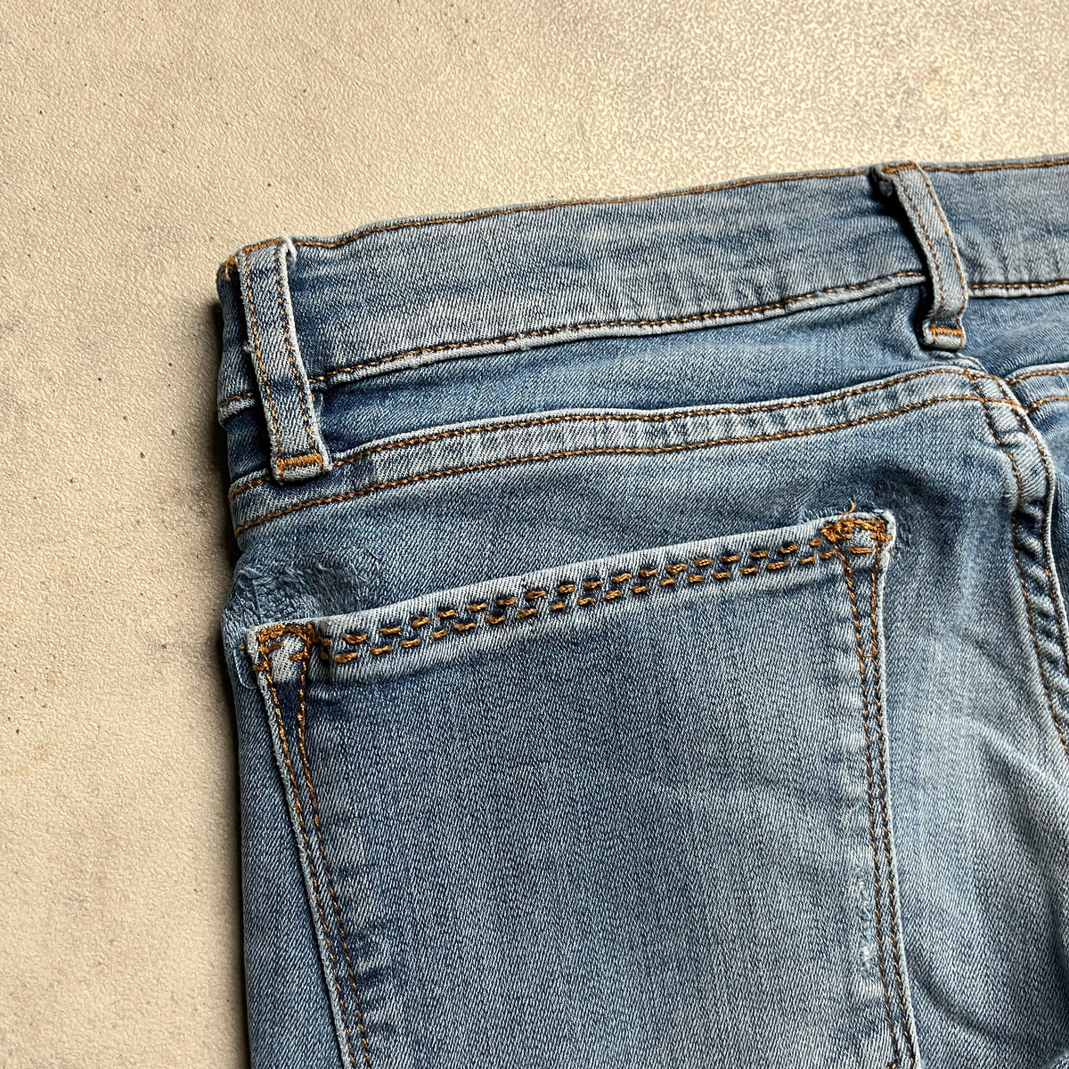 Tommy Hilfiger strasszos skinny farmernadrág