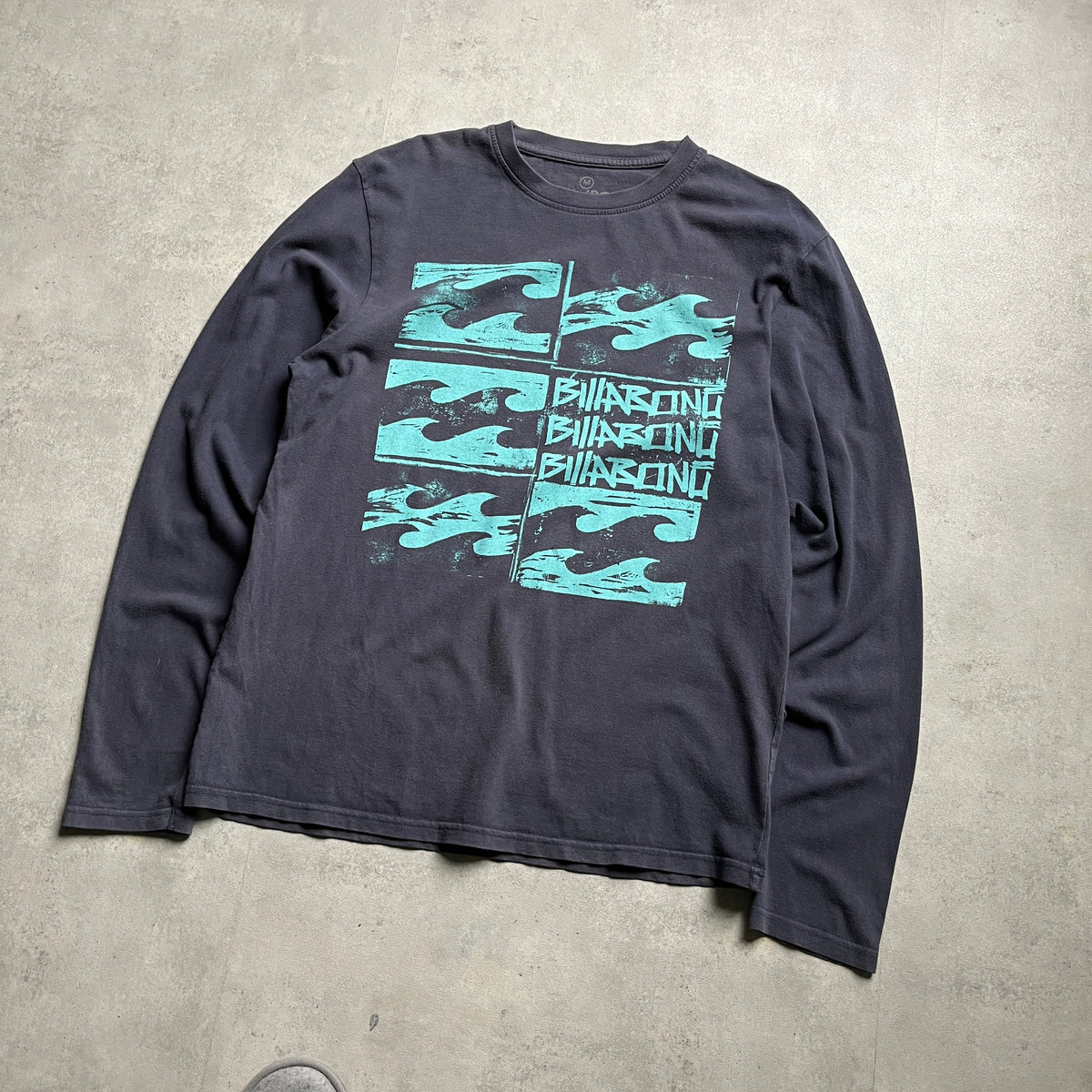 Billabong graphic longsleeve
