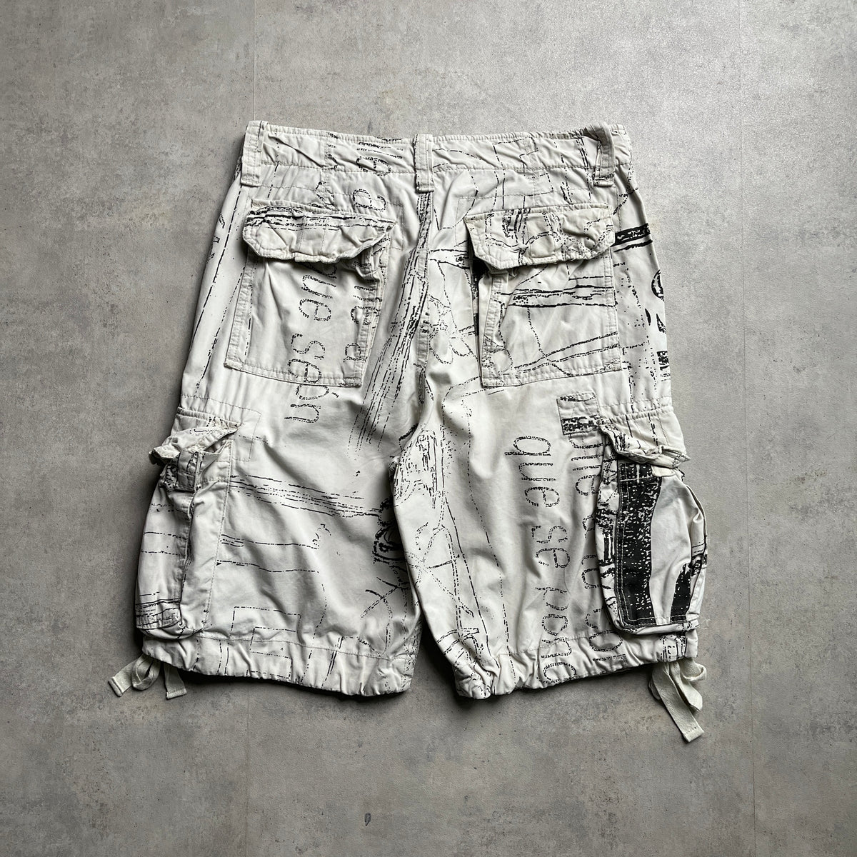 Desigual graphic cargo shorts