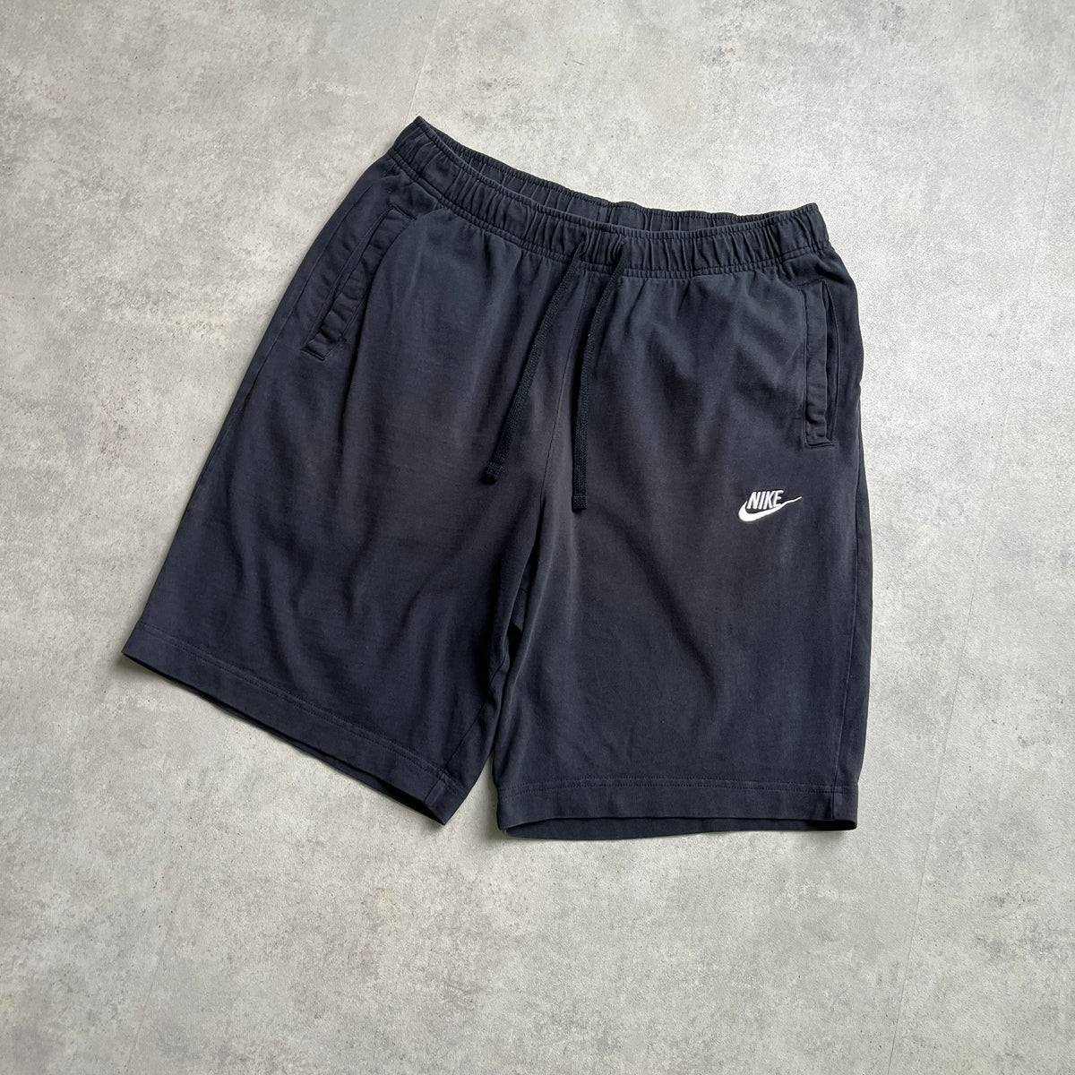 Nike club logo rövidnadrág