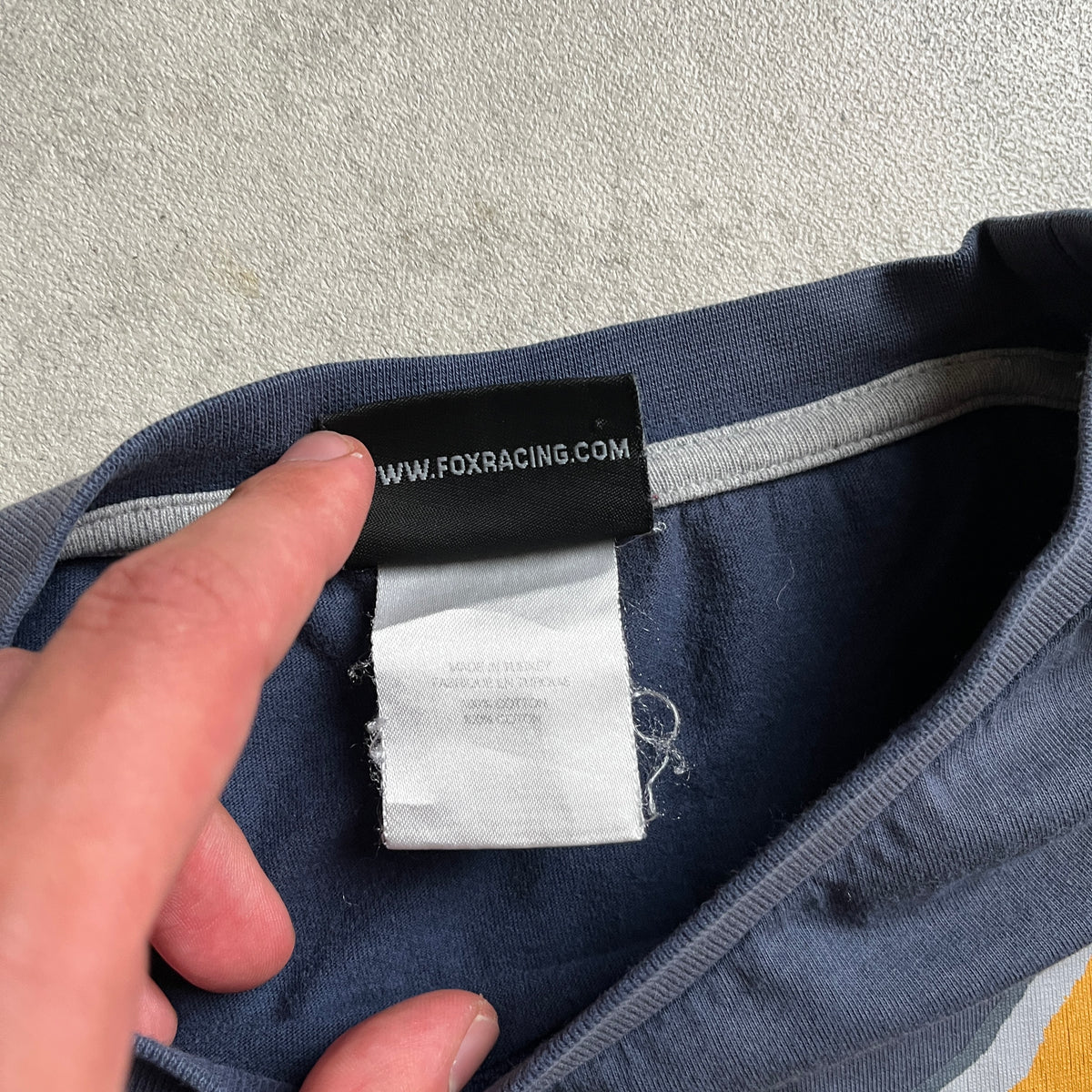 Y2K Distressed FOx Racing póló