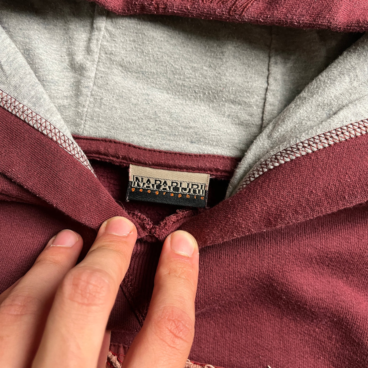 Napapijri norvég zászlós hoodie