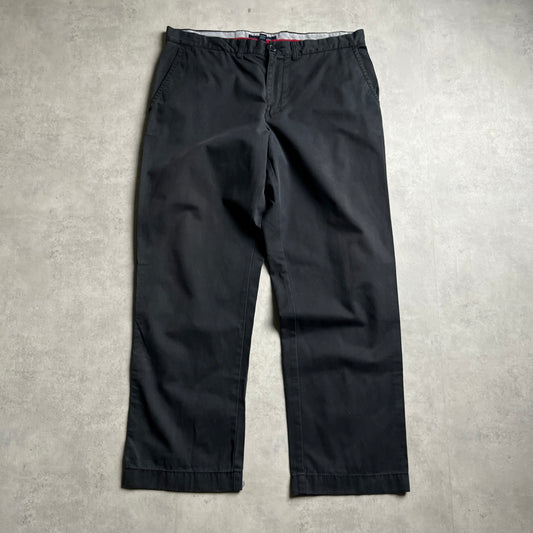 Tommy Hilfiger fekete chinonadrág