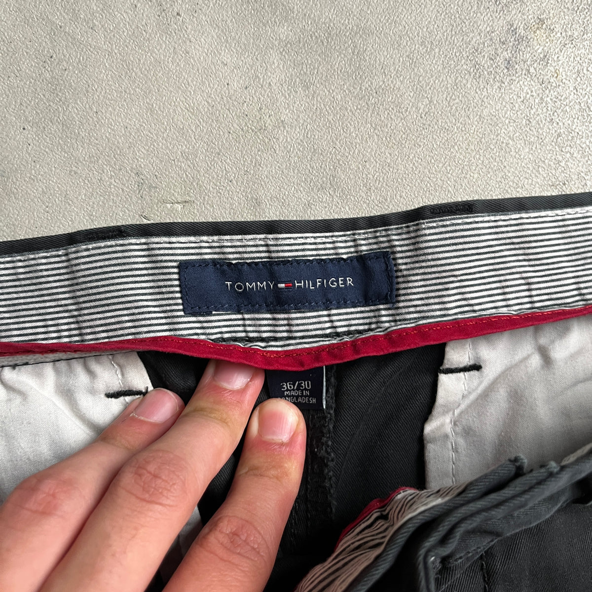 Tommy Hilfiger fekete chinonadrág