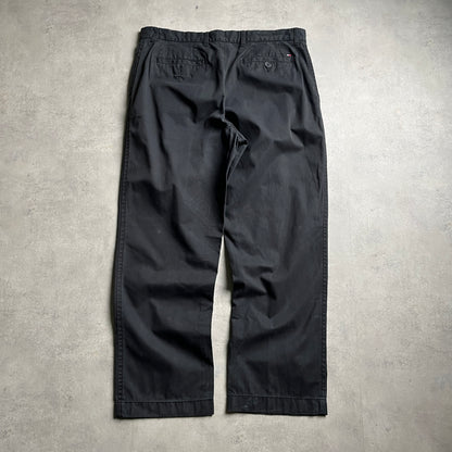 Tommy Hilfiger fekete chinonadrág