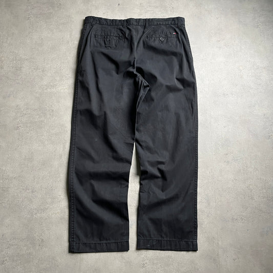Tommy Hilfiger fekete chinonadrág